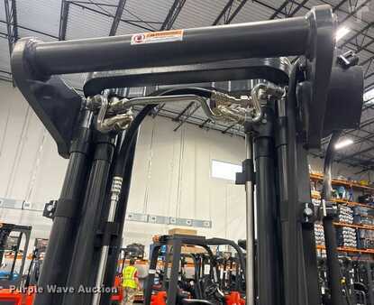 4 Wheels 2023  Linde E18 (12)