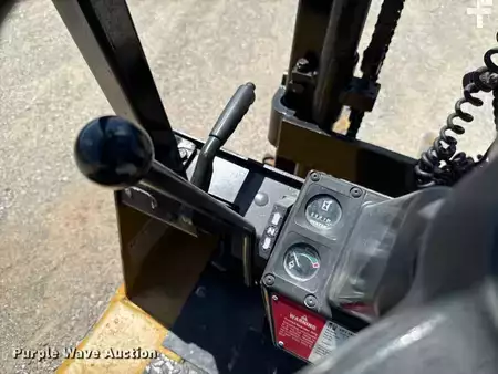Propane Forklifts - Hyster S40XL (21)