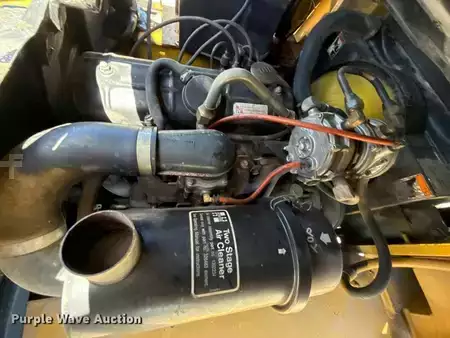 Propane Forklifts - Hyster S40XL (27)