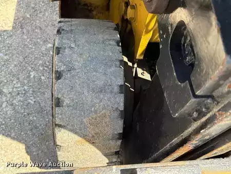 Propane Forklifts - Hyster S40XL (36)