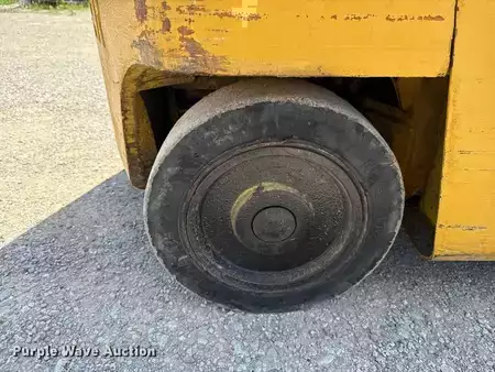 Propane Forklifts - Hyster S40XL (37)