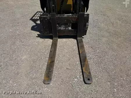 Propane Forklifts - Hyster S40XL (9)