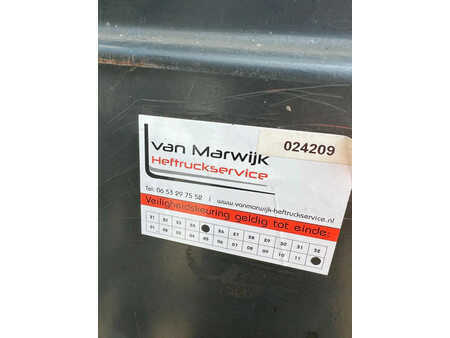 Dieselový VZV 1990  Linde H 25 D (18)