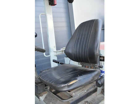 Elektro čtyřkolový VZV 1993  Still abb AT 700E/60 (7)