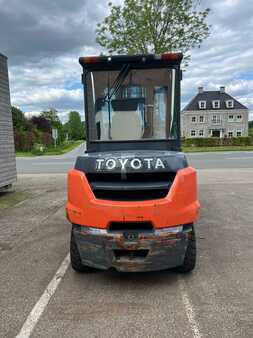 Diesel Forklifts 2015  Toyota 8FD50N (7)