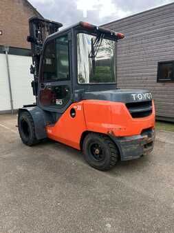 Diesel Forklifts 2015  Toyota 8FD50N (8)