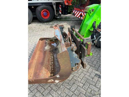 Manipulador fijo - Merlo P26.6 SPT te huur (8)