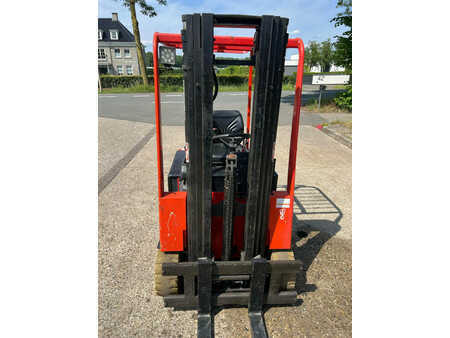 Carrelli elettrici 4 ruote 2001  Mariotti MYCROS 20 (3)
