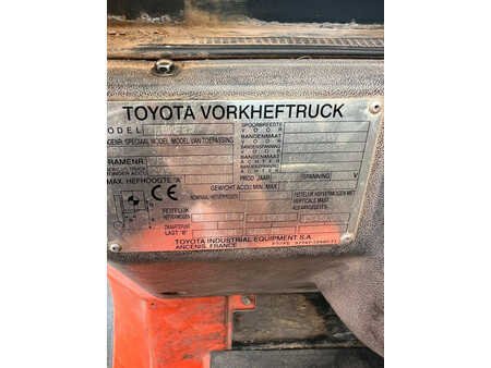 Elektro čtyřkolový VZV 2005  Toyota 7FBMF25 (11)