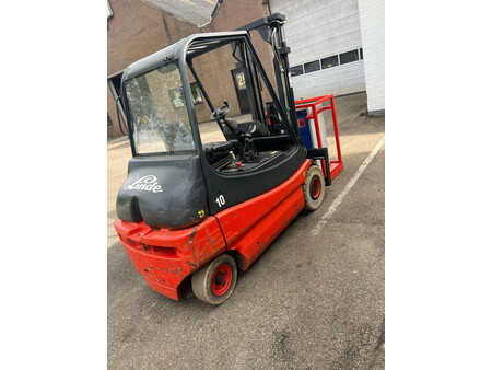 4-wiel elektrische heftrucks 1995  Linde E30-01 (5)
