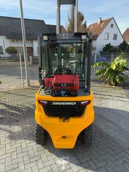 Carretilla elevadora GLP 2023  Jungheinrich TFG 425s (5)