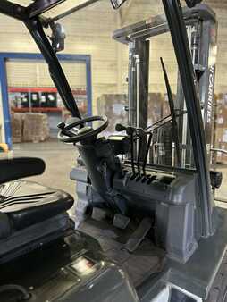 Nestekaasutrukki 2021  Unicarriers Ug1D2A32Lq (6)
