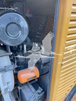 Propane Forklifts 2014  Versa-Lift 40/60 (16)