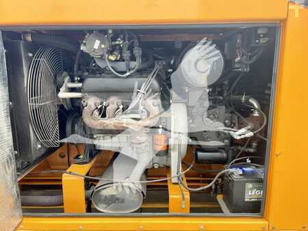 Propane Forklifts 2018  Versa-Lift 60/80 (15)
