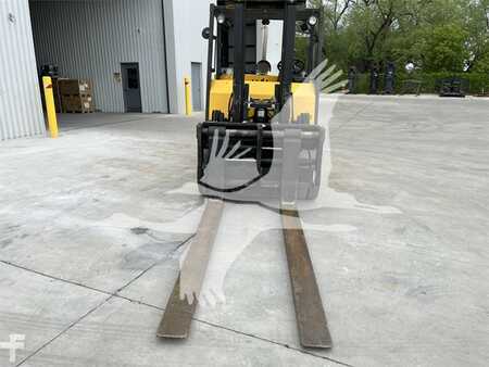 Propane Forklifts 1996  Autolift L5-350-30 (2)