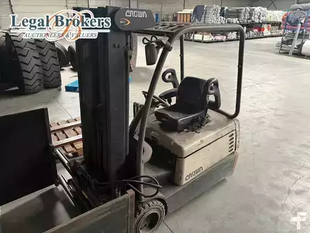 Eléctrica de 3 ruedas - Crown SC4200 - Elektrische heftruck (105) (1)