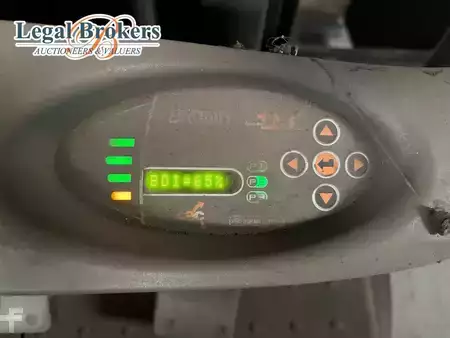 Електричний - 3 колеса - Crown SC4200 - Elektrische heftruck (105) (12)