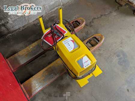 Patín Eléctrico 2014  Jungheinrich ECE 225 (6)