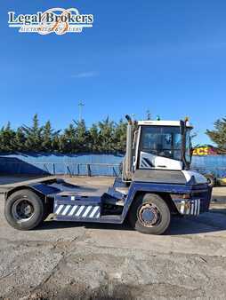 Trattori per terminali 2016  Terberg RT283 (2)