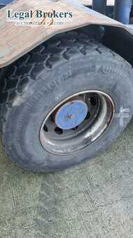 Trattori per terminali 2012  Terberg RT283 (7)