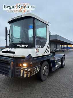 Trattori per terminali 2013  Terberg RT283 (1)