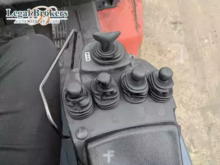 Eléctrica de 4 ruedas 2017  Toyota 8FBMT45 (6)