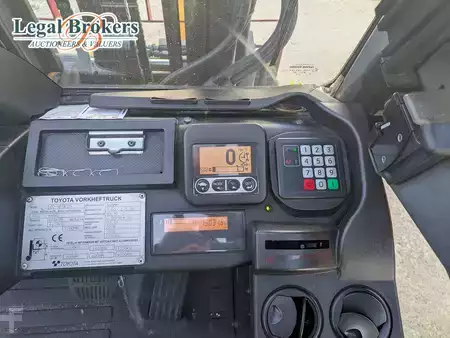 Dieselstapler 2018  Toyota 02-8FGF25 (8)