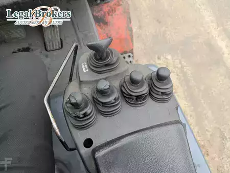 Eléctrica de 4 ruedas 2017  Toyota 8FBMT45 (6)