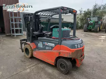 Eléctrica de 4 ruedas 2017  Toyota 8FBMT45 (4)