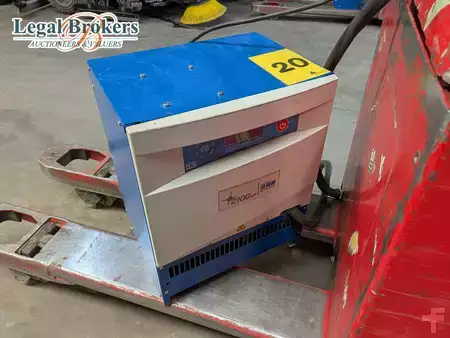 Niederhubwagen 2017  Jungheinrich ERE 225 (6)