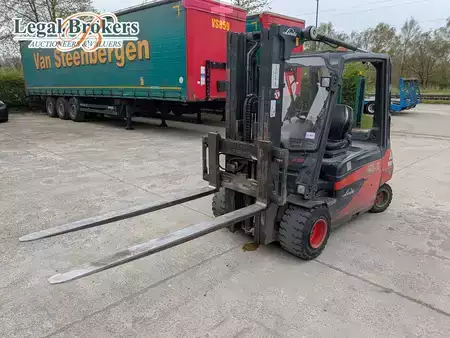 Electric - 4 wheels 2013  Linde E35L-01 (9)