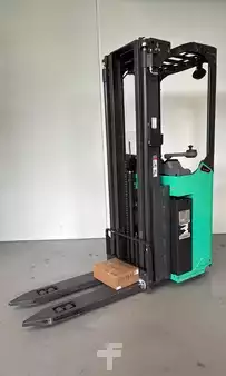 Stoccatori uomo a piedi 2024  Mitsubishi SBR16N2I (4)