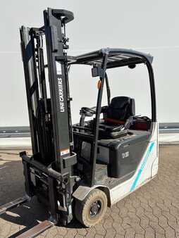 Eléctrico - 3 rodas 2021  Unicarriers TX3-16L (2)
