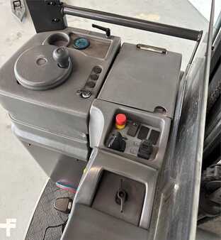 Stacker de condutor em pé 2022 Atlet A160 (1)