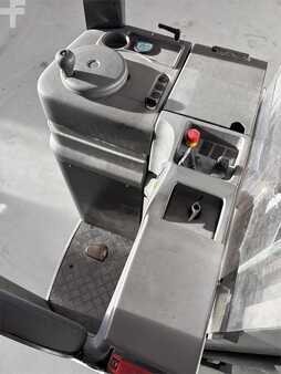 Stacker de condutor em pé 2022  Atlet A160 (3)