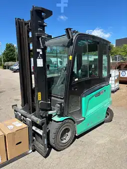 Electric - 4 wheels 2023  Mitsubishi FB35AN (1)