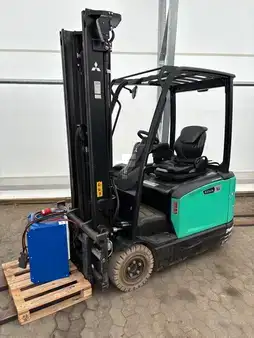 Elektro tříkolové VZV 2022  Mitsubishi FB16ANT (1)