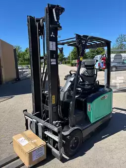Elektro tříkolové VZV 2023  Mitsubishi FB20ANT (1)