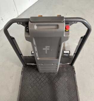 Preparador de pedidos horizontal 2020 Unicarriers EPL100 (4)