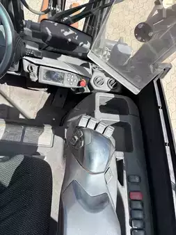 Eléctrico - 4 rodas 2022  Unicarriers MX2-30L (5)