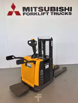 Stackers Stand-on 2016  Atlet PDP200 (1)