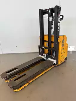 Electric Pallet Trucks 2019  Atlet PSL125 (3)