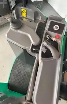 Stoccatori uomo a piedi 2025  Mitsubishi SBR16N2 (2)