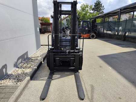 Dieselový VZV 2022  Toyota 52-8FDJF35 (4)