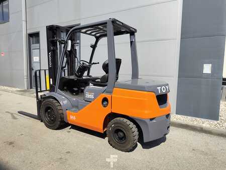 Dieselový VZV 2022  Toyota 52-8FDJF35 (2)