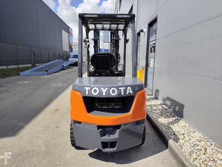 Dieselový VZV 2022  Toyota 52-8FDJF35 (5)