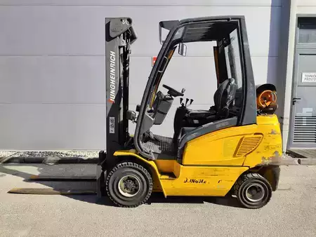 Chariots élévateurs GPL 2006  Jungheinrich TFG 316 (1)