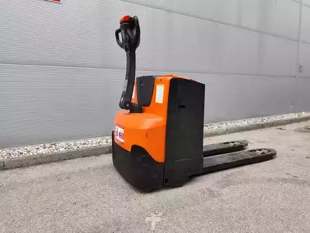 Lavansiirtovaunu 2018  Toyota LWE200 (1)