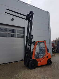 LPG VZV 2011  Toyota 02-8FGF20 (3)