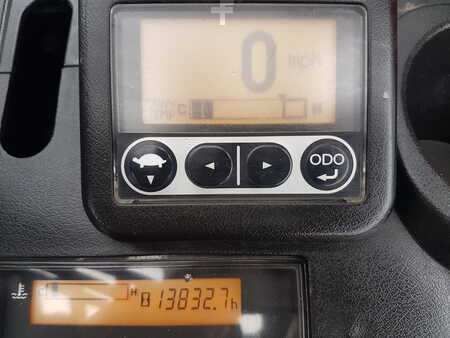 LPG VZV 2011  Toyota 02-8FGF20 (7)